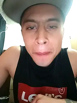 Mich_Stev9524's cam snapshot