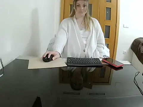 Adelyxveex's cam snapshot