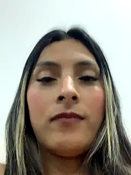 Cami_Leon2's cam snapshot