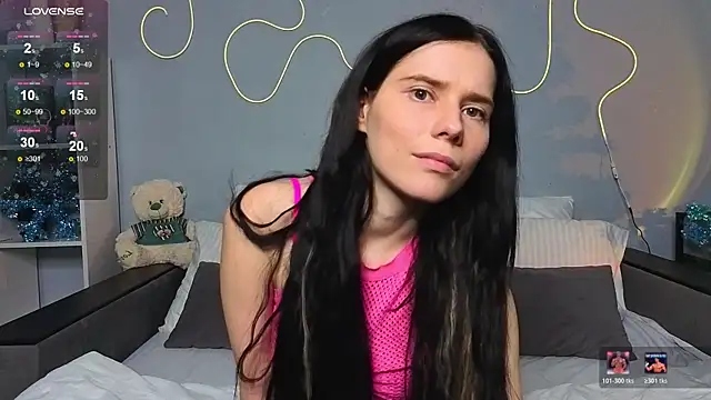 Mell_Hyees's cam snapshot