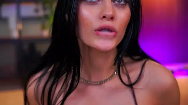 RavennaDArcy's cam snapshot