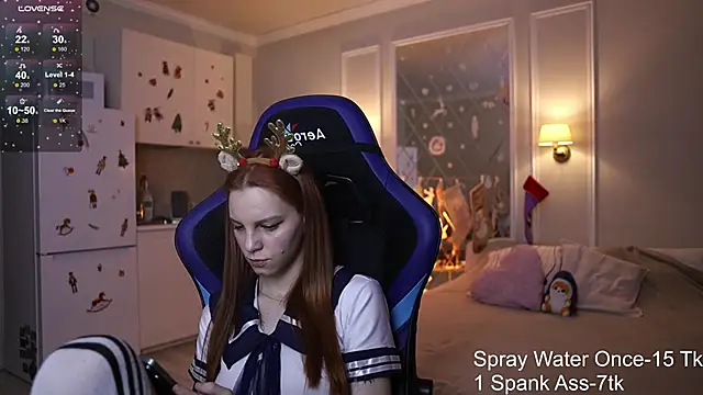 _alice_meyss_'s cam snapshot