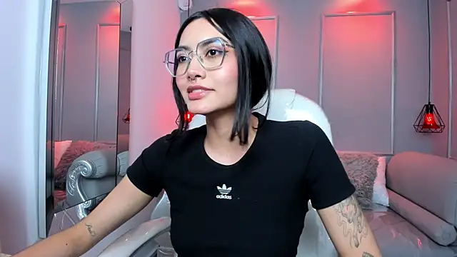 AzuraKindong's cam snapshot