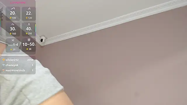 VioletLux's cam snapshot