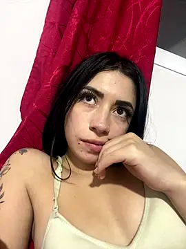 luna_ef_'s cam snapshot