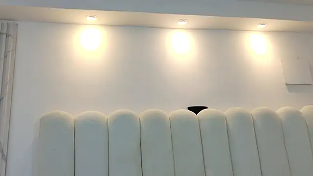 Juliabadlee's cam snapshot