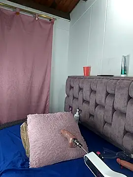 Alexa-Hunter's cam snapshot