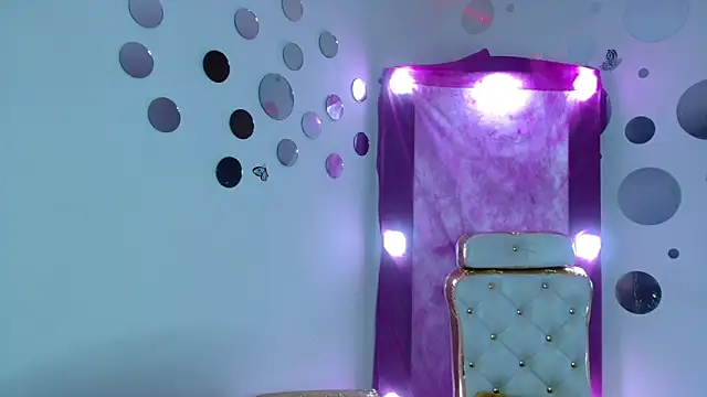 Ashley_Stone01's cam snapshot