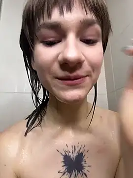 EnchantedIvy's cam snapshot