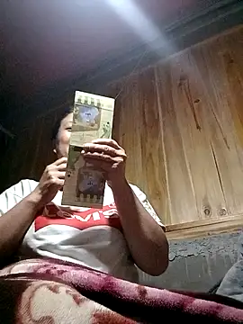 hey-bana's cam snapshot