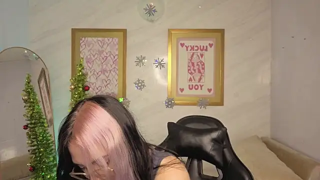 Hela_v's cam snapshot