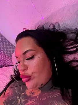 _MelinaCurves_'s cam snapshot