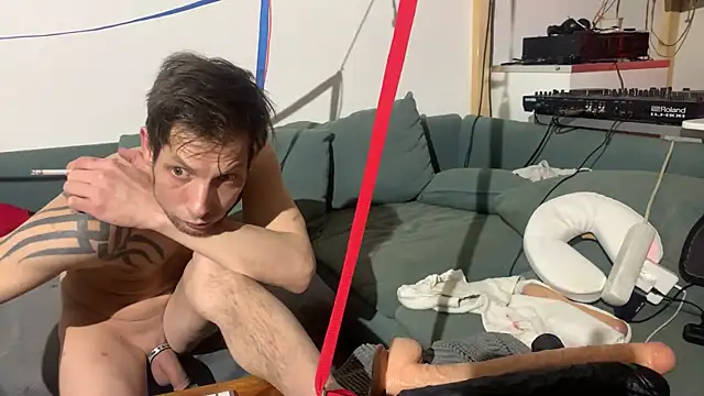 devote_schlampe00's cam snapshot