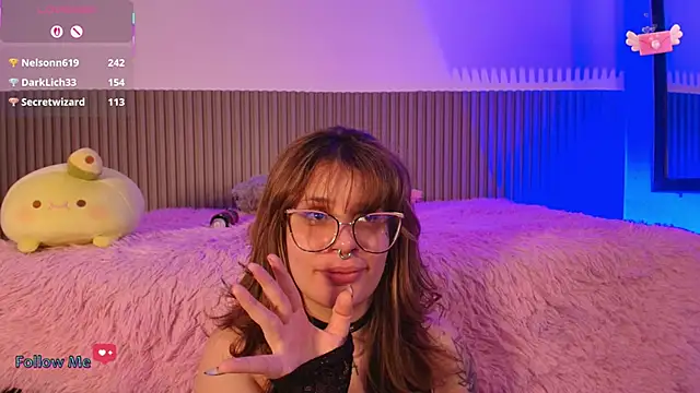 Iamvictoria06 live sex cam