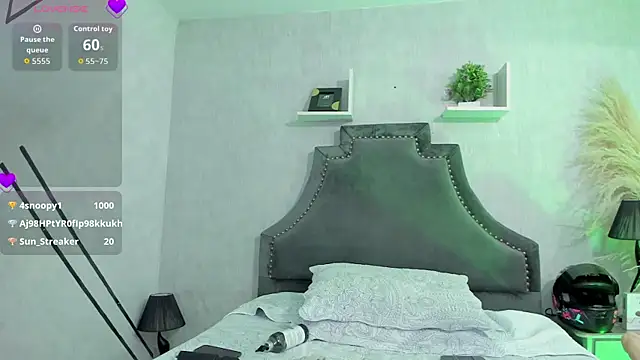 EmiliaRose_'s cam snapshot