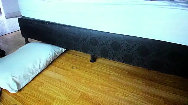 Diosadelchat's cam snapshot