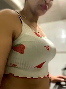 Carola-Ross live sex cam