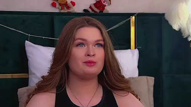 CrystalLyons's cam snapshot