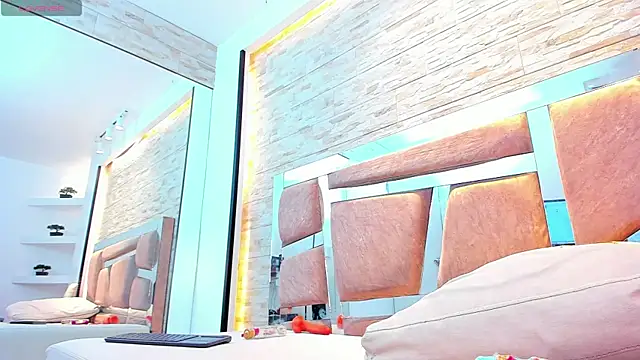 sheinny_brown live sex cam