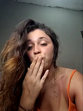 luuhcat09's cam snapshot