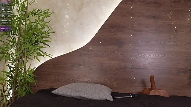 mia_lacy_'s cam snapshot