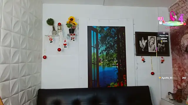 gigi_gilt_'s cam snapshot