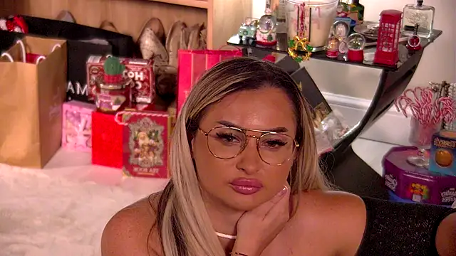 Denisse_Perry's cam snapshot