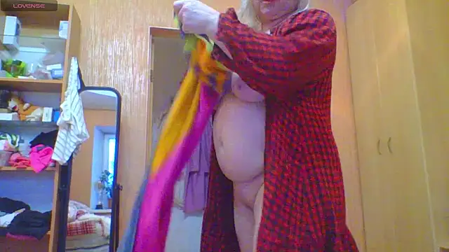 mira_robinsonnn's cam snapshot