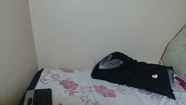 __JuicyAss_'s cam snapshot