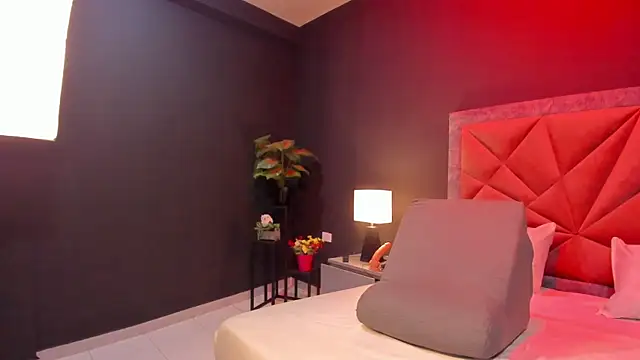 mia_milff's cam snapshot