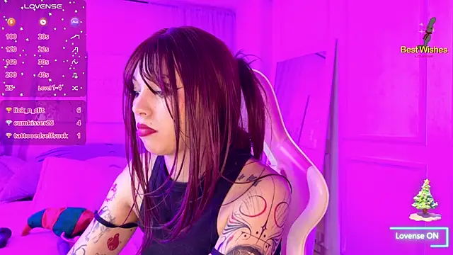 Lynaa_love live sex cam