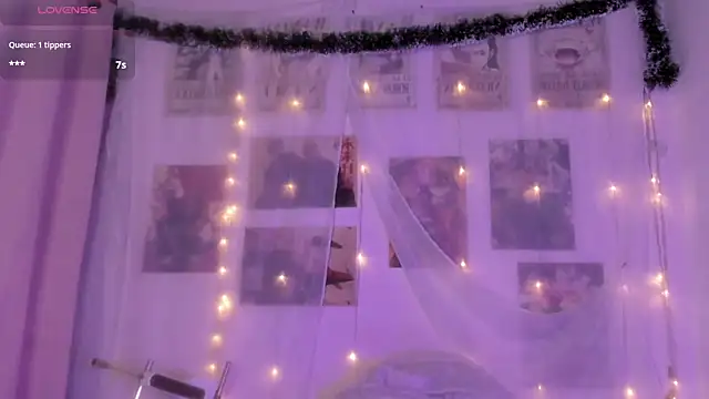 Luna-Chann's cam snapshot