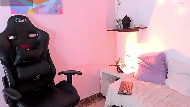 LadyStage's cam snapshot