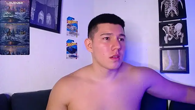 JamesCr_ live sex cam