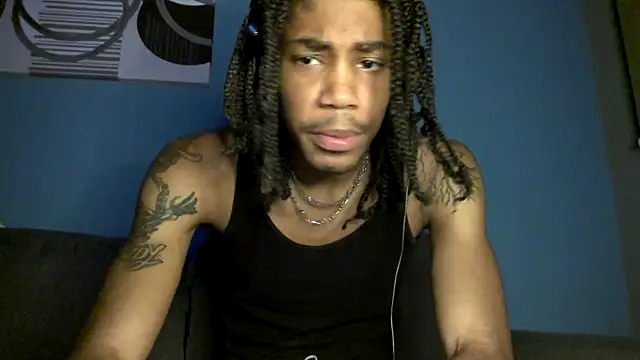 BlackBullTitus live sex cam