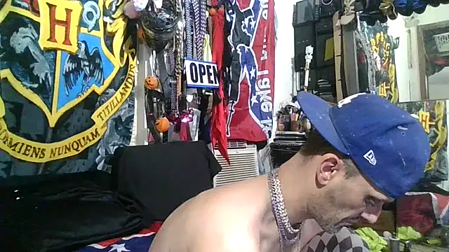 slinginbigD live sex cam