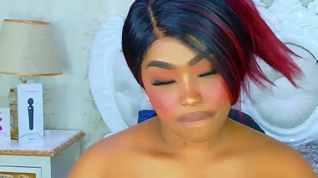 TianahGlow's cam snapshot