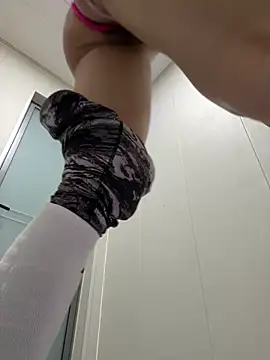 LaudingElastase live sex cam