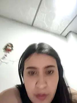 mialorents's cam snapshot