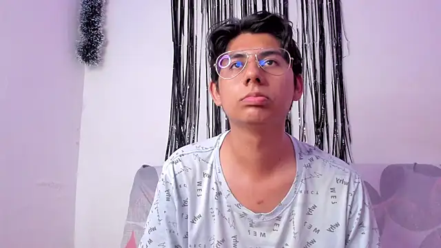 king_Eric30's cam snapshot