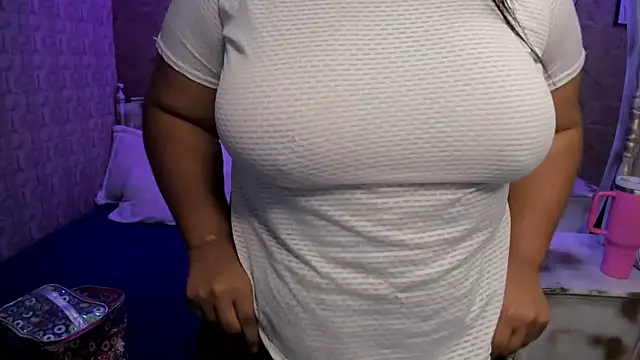 Sara_clk's cam snapshot