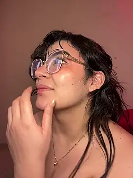 Lia_flowers's cam snapshot