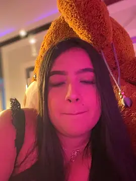 Emiily_Moore1's cam snapshot