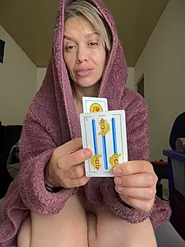 MAGDALAKOVANOVA's cam snapshot