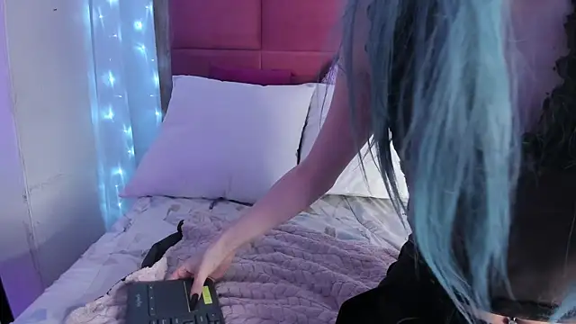 _liathompsom09's cam snapshot