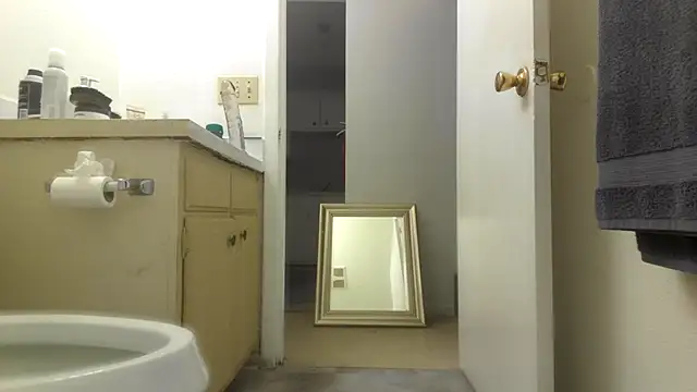 Peachestabby147's cam snapshot