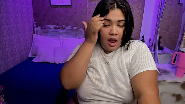 Sara_clk's cam snapshot