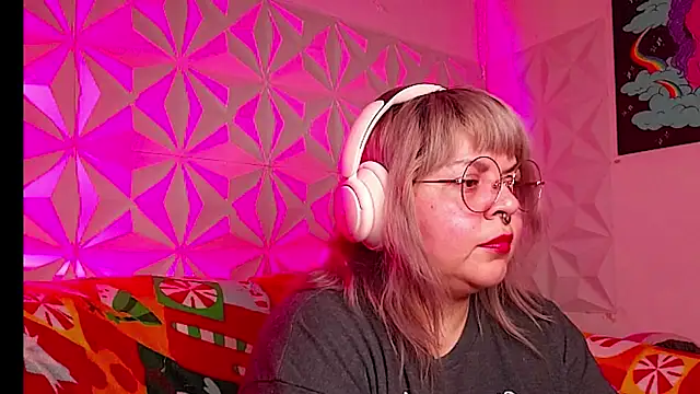 Satyn_doll's cam snapshot