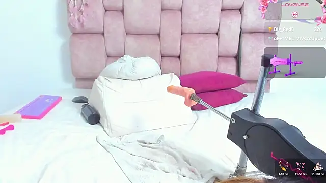 VickyVentura's cam snapshot