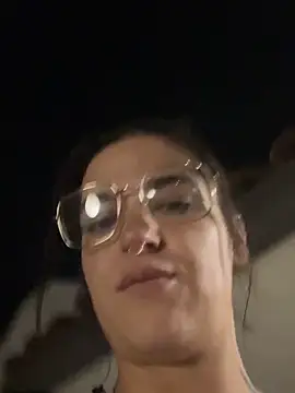 SafeinouterSpace's cam snapshot